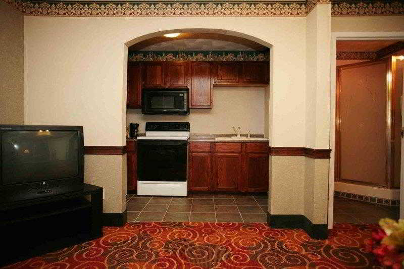 Best Western Plus Corporate Center 3*